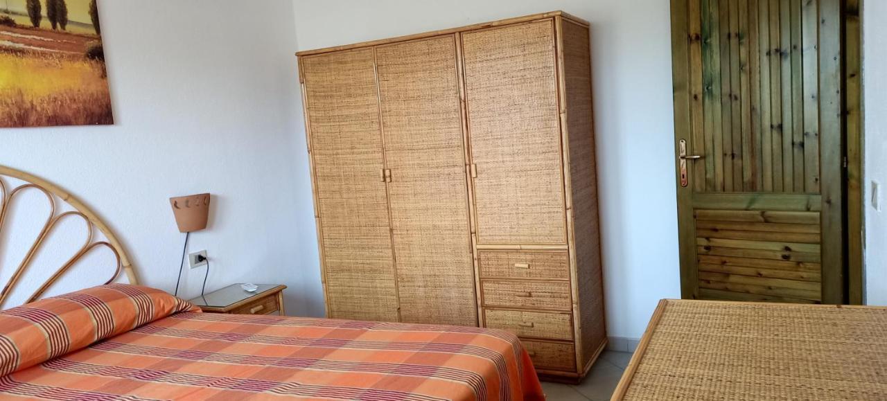 Tanca Della Torre Trilocale Vista Mare Apartment Изола Роса Екстериор снимка
