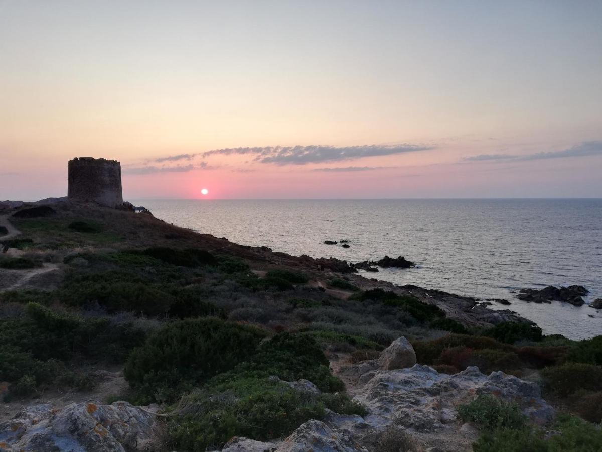 Tanca Della Torre Trilocale Vista Mare Apartment Изола Роса Екстериор снимка